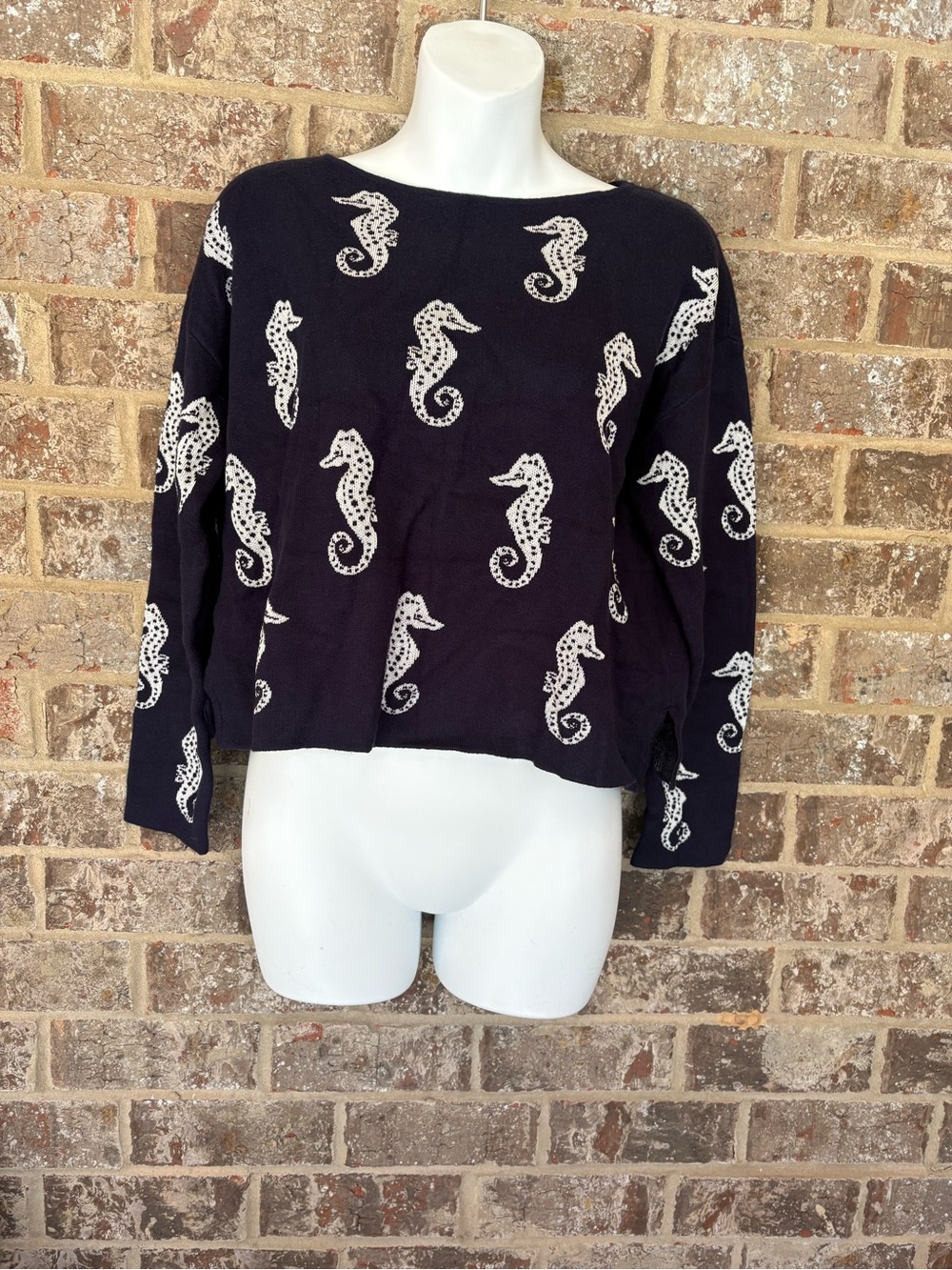 Philosophy Republic Seahorse Sweater, Sea Horse Navy Blue Size Large NWT